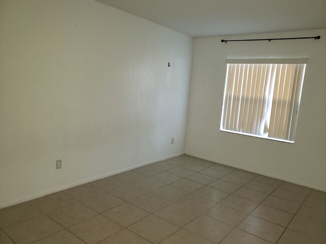 Building Photo - 9825 Turf Way