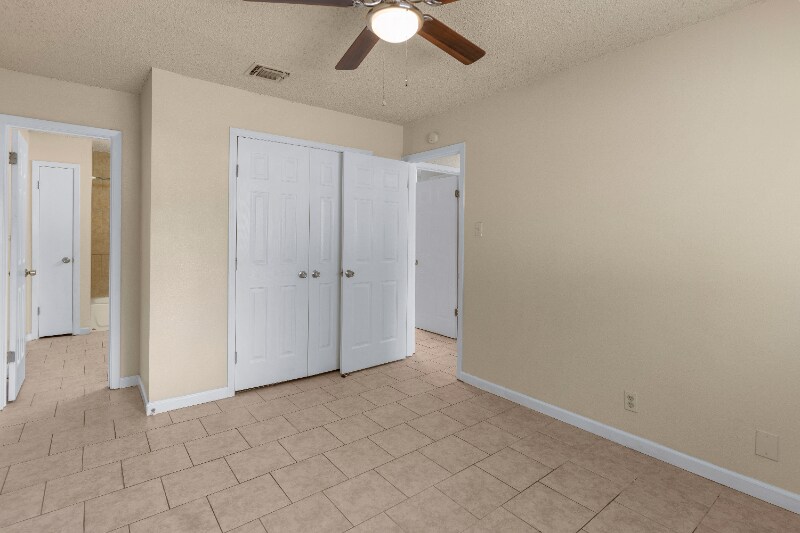 Building Photo - 4107 Sunrise Glade Dr