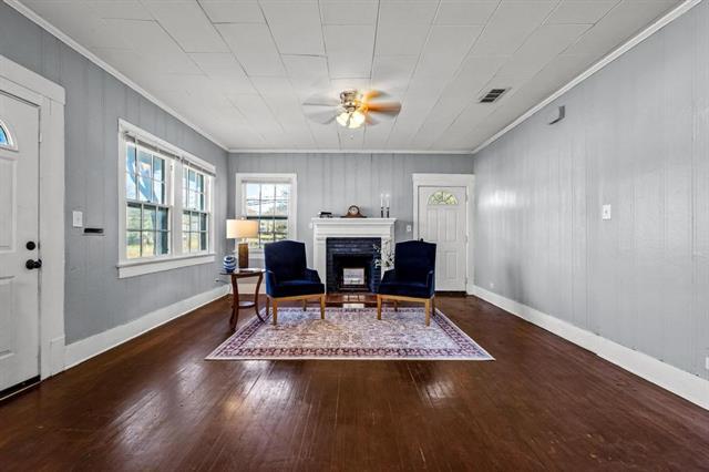 Building Photo - 1310 W Morton St