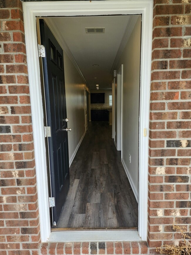 Building Photo - 1764 Lake Wateree Dr