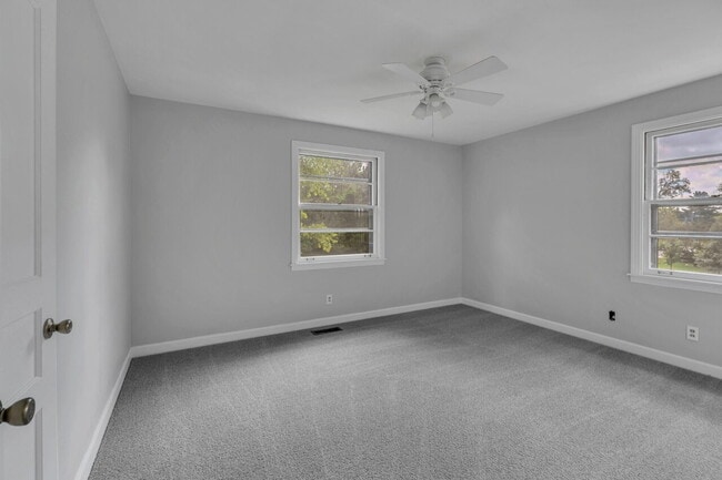 Building Photo - 314 Woodberry Dr