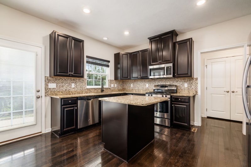 Building Photo - 6267 Brandon Dr