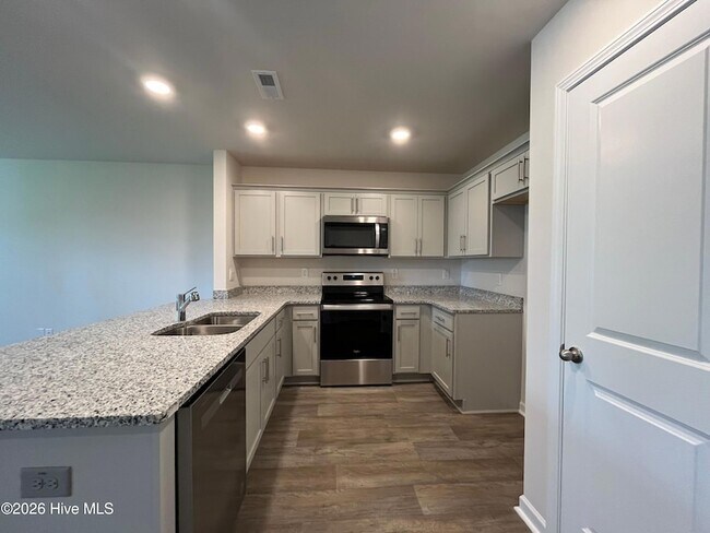 Building Photo - 3206 Alibird Ln