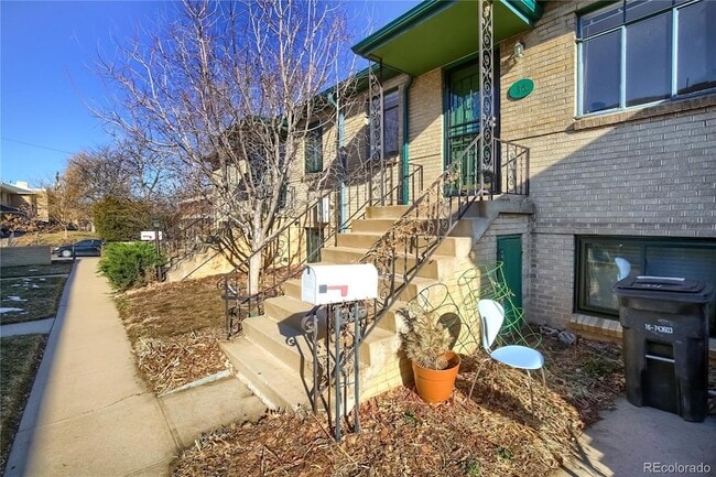 Building Photo - 36 N Washington St