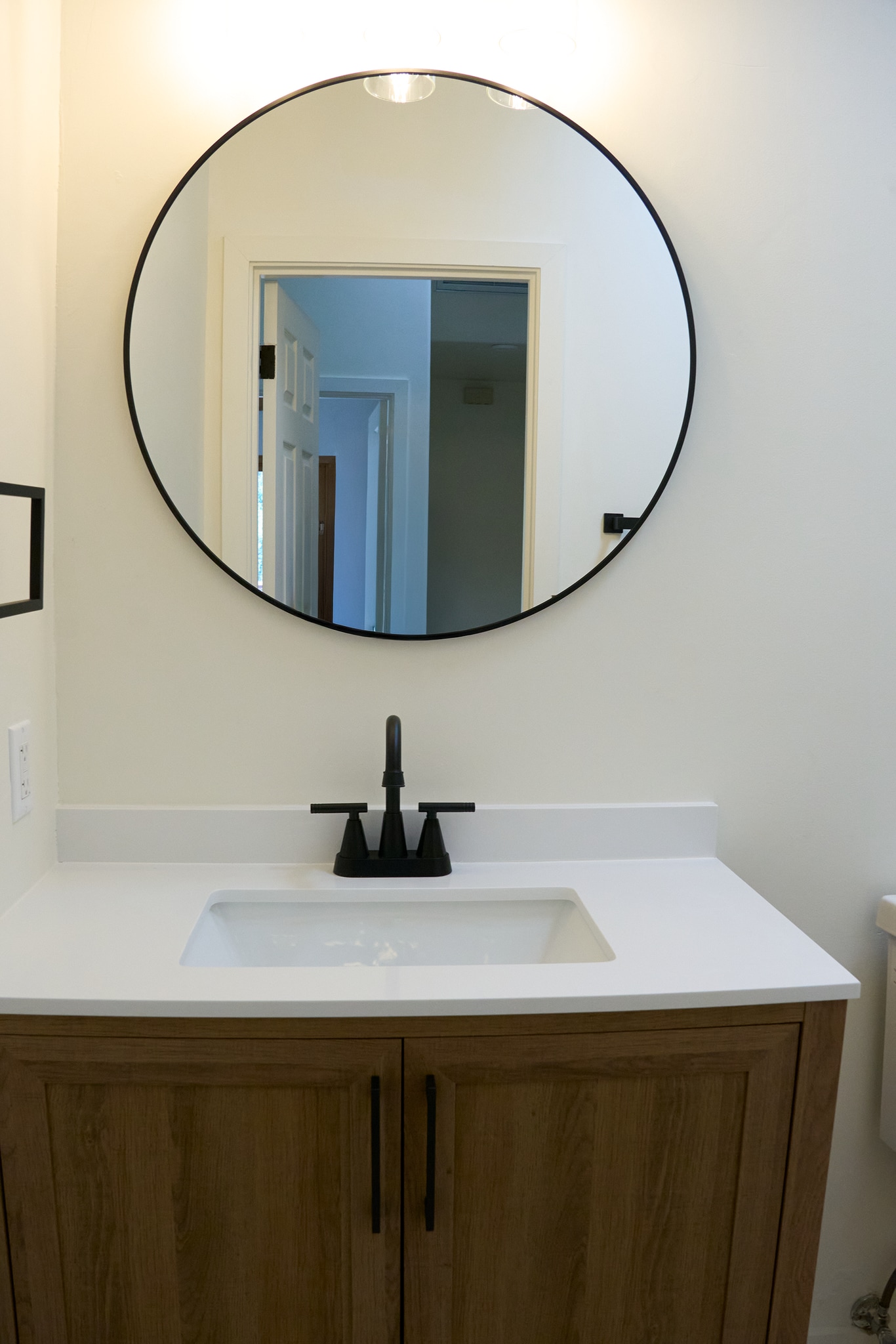 Second Bathroom - 373 Loftyhill Dr