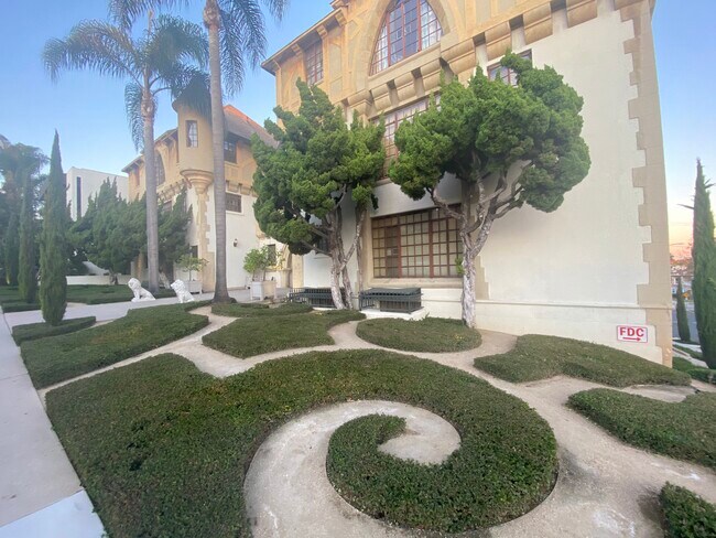 Building Photo - Gaytonia Apartments