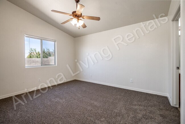 Building Photo - HUALAPAI MOUNTAIN FOOTHILLS HOME