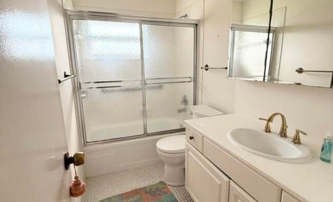 Building Photo - 734 Nantucket Cir