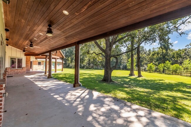 Building Photo - 3461 Pine Acres Dr