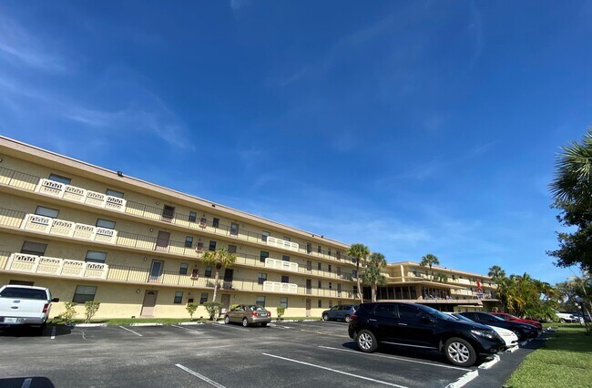 Building Photo - 9355 SW 8th St