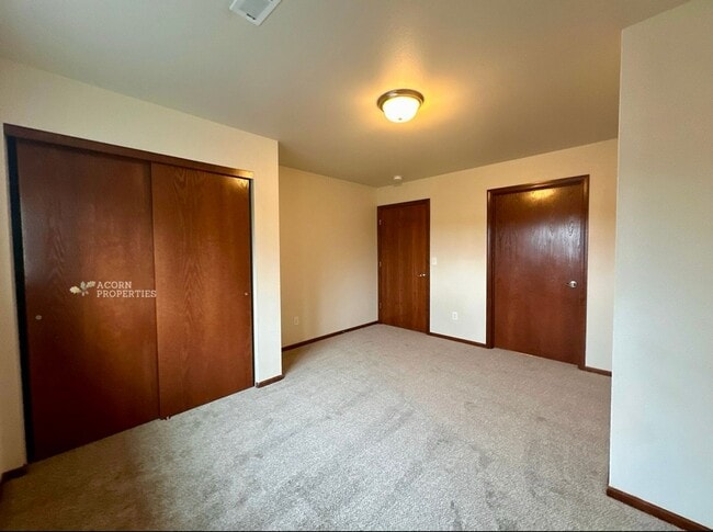 Building Photo - 1668 Stremler Dr