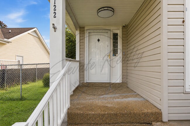 Building Photo - 722 Heritage Square Dr