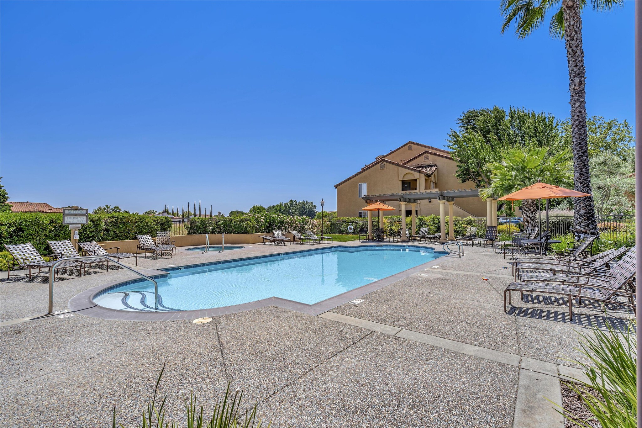 Building Photo - 440 Bollinger Canyon Ln