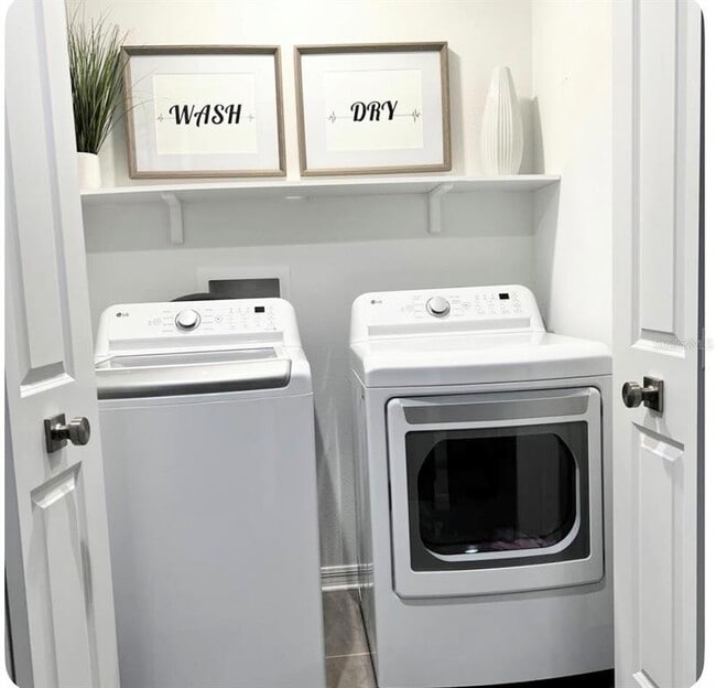 Building Photo - 3413 E Louisiana Ave