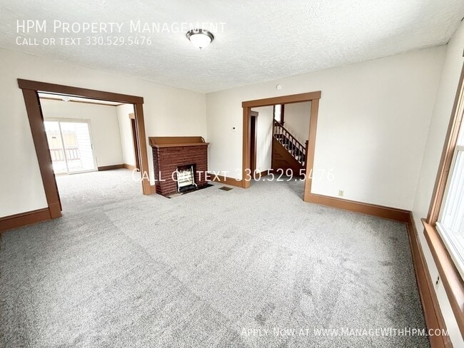 Building Photo - 2228 Seventh St SW