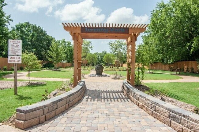 Building Photo - 2110 Whiteback Dr