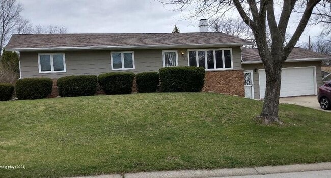 Primary Photo - 1707 Miller Rd