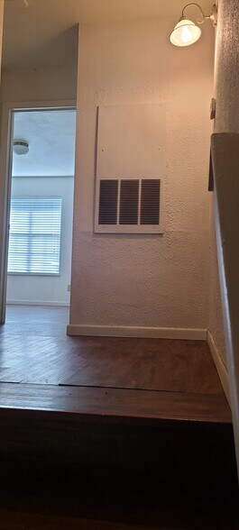 Building Photo - 1106 Verde Dr