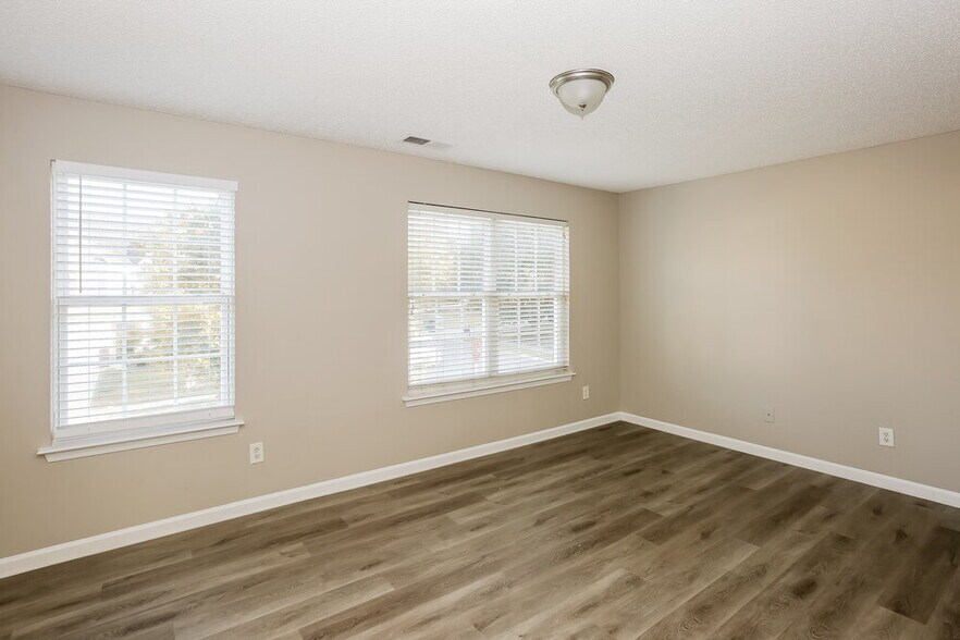 Building Photo - 10324 Wakerobin Ln