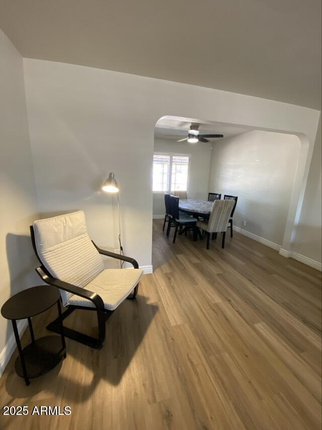 Building Photo - 2012 W Indianola Ave