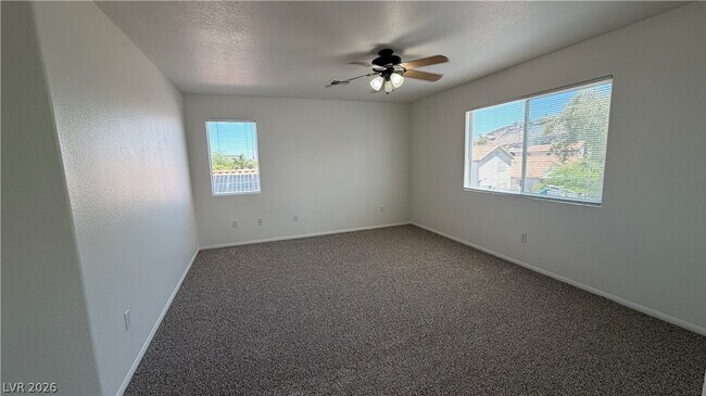 Building Photo - 2424 Predera Ave