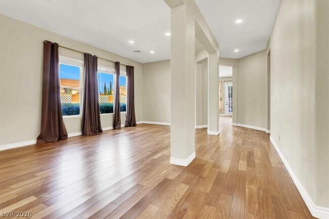 Building Photo - 1330 Coulisse St