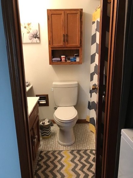 Bathroom - 2738 Dartmouth Dr