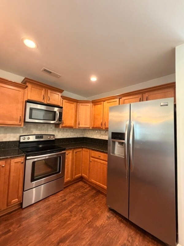 Building Photo - 925 Corison Loop