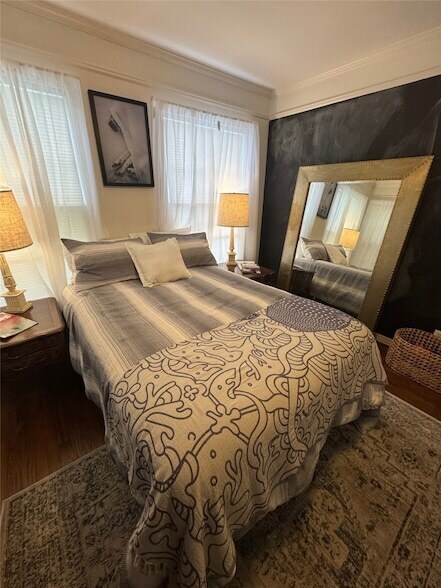 Building Photo - 8642 Daytonia Ave