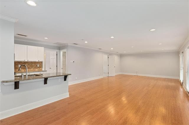 Building Photo - 7770 Meadow Rd