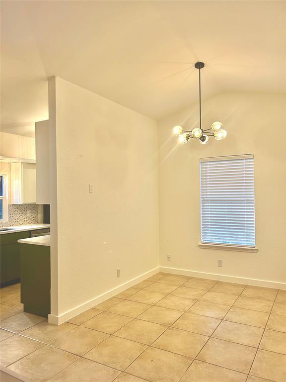 Building Photo - 8003 Clydesdale Dr
