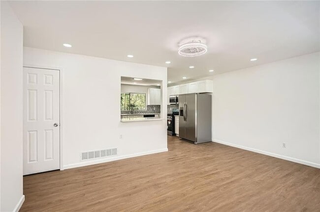 Building Photo - 4201 Regal Ridge Rd