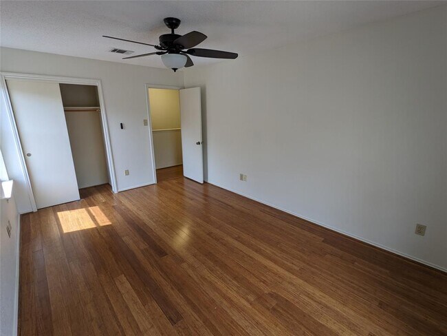 Building Photo - 8608 Dandelion Trail