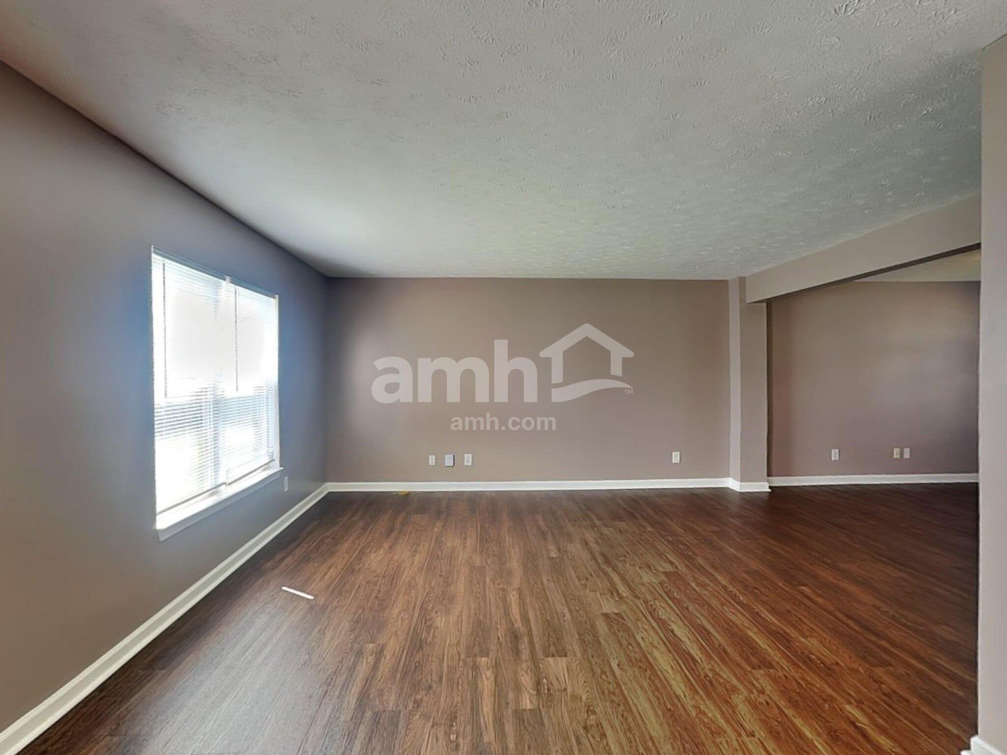 Building Photo - 787 Tulip Ln