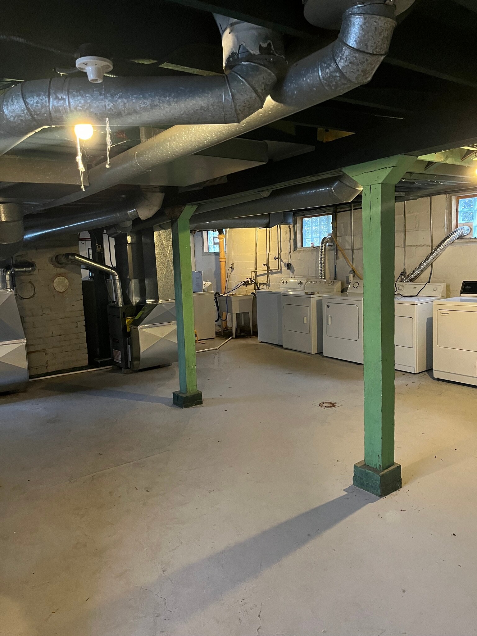 Building Photo - 1479 Canadian Ave