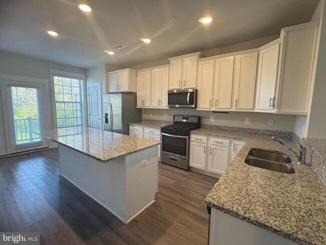 Building Photo - 2921 Osprey Way