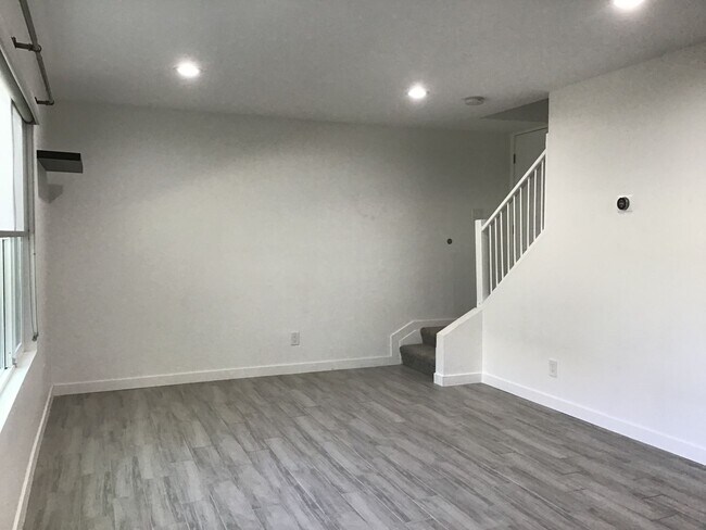 Building Photo - Corner Unit Townhome with Style and Substa...