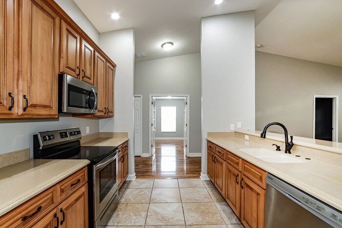 Building Photo - 1814 Americus Minor Dr