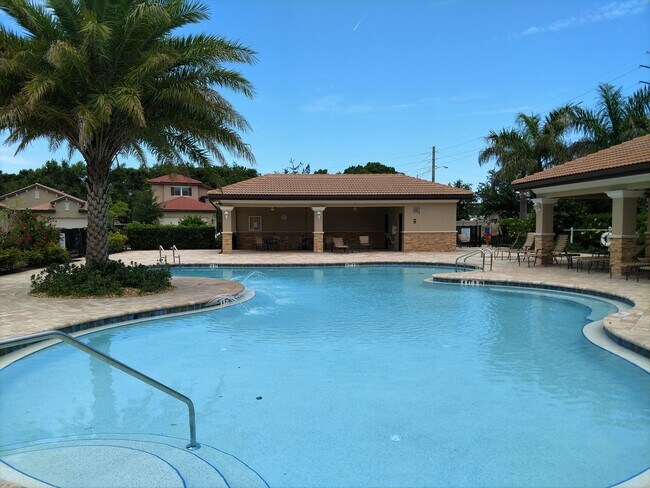 Building Photo - Unfurnished Annual Rental - Lovely 3 Bedroom Home in Calusa Park. Nicely upgraded and Pet Friendly