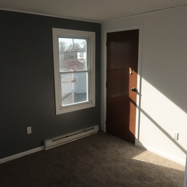 Building Photo - 54 Ballard St