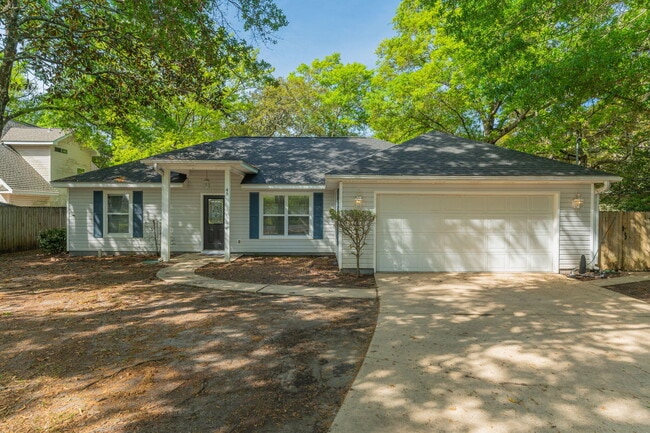 Primary Photo - 49 Circle Dr