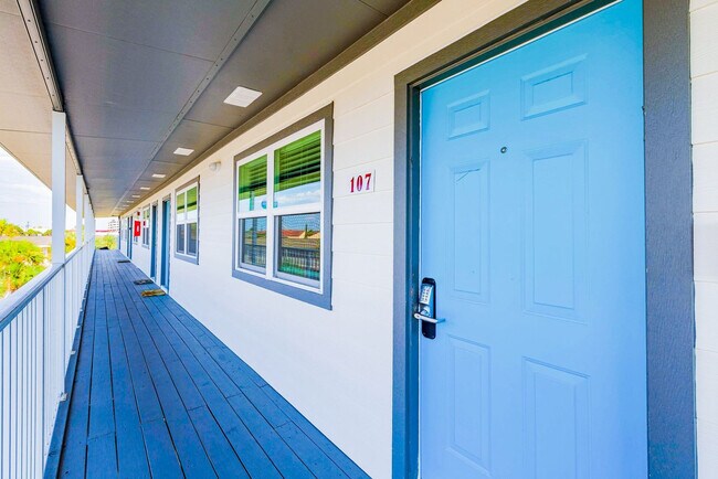 Building Photo - 334 Bluefish Dr