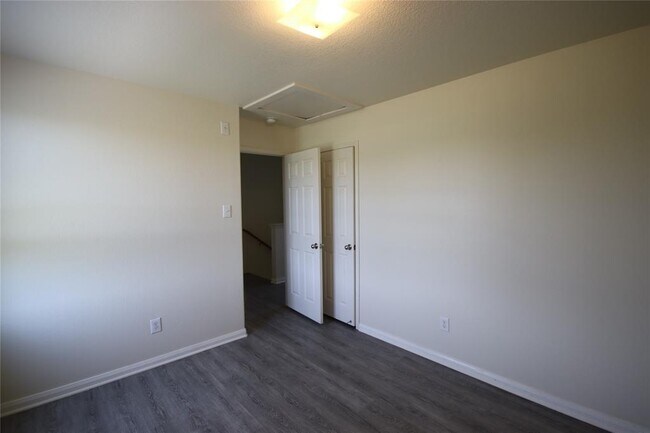 Building Photo - 28994 San Bernard River Loop