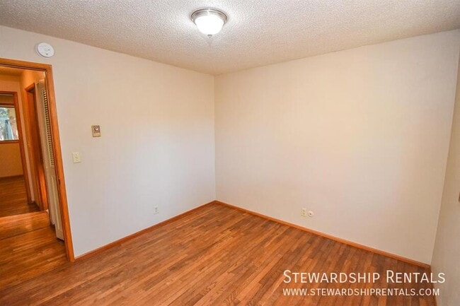 Building Photo - 1183 Skipper Ave