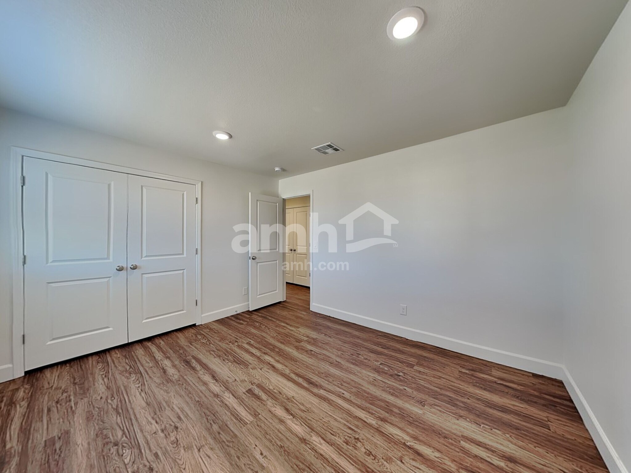 Building Photo - 1710 Viaggio Ave