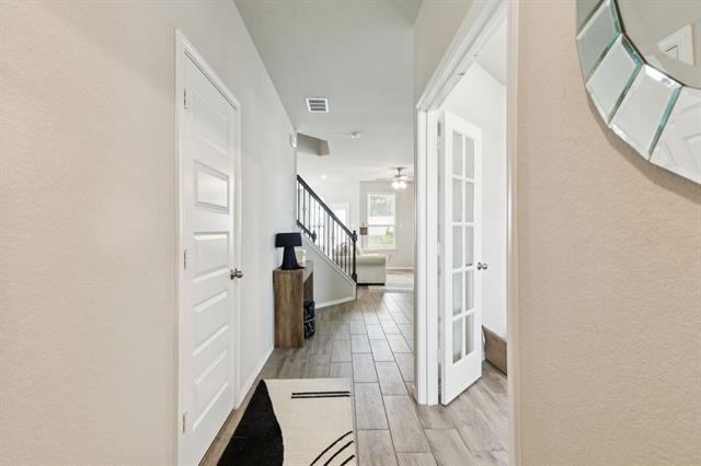 Building Photo - 8982 Delway Dr