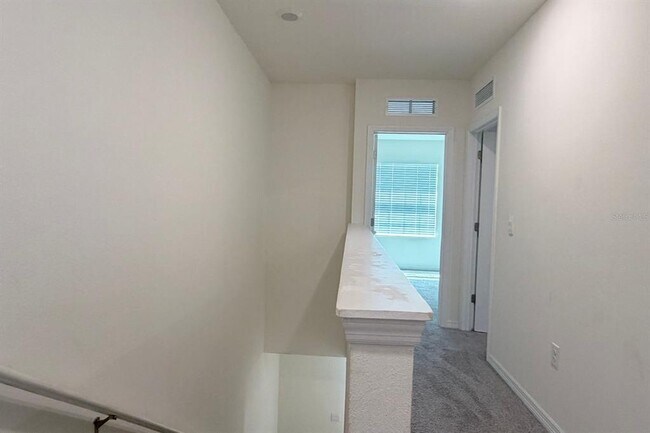 Building Photo - 1470 Isleta Lp