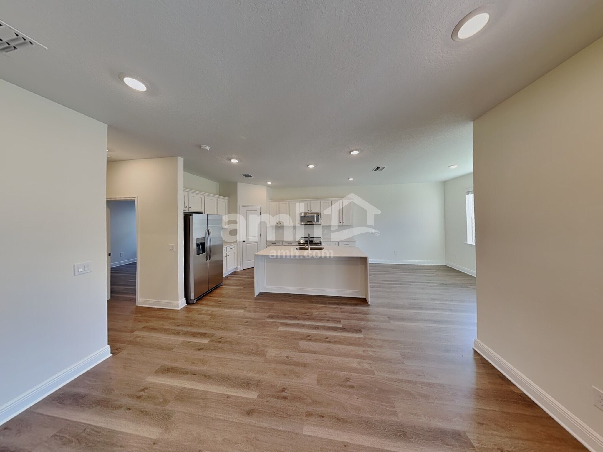 Building Photo - 5999 Sycamore Pl St