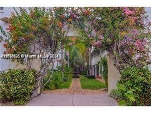 Building Photo - 4501 Prairie Ave