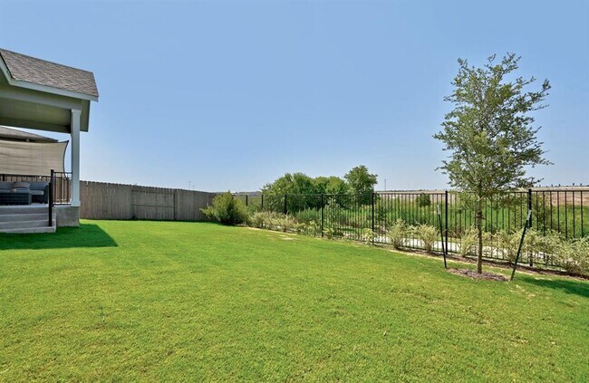 Building Photo - 8421 Thompson Teal Trl